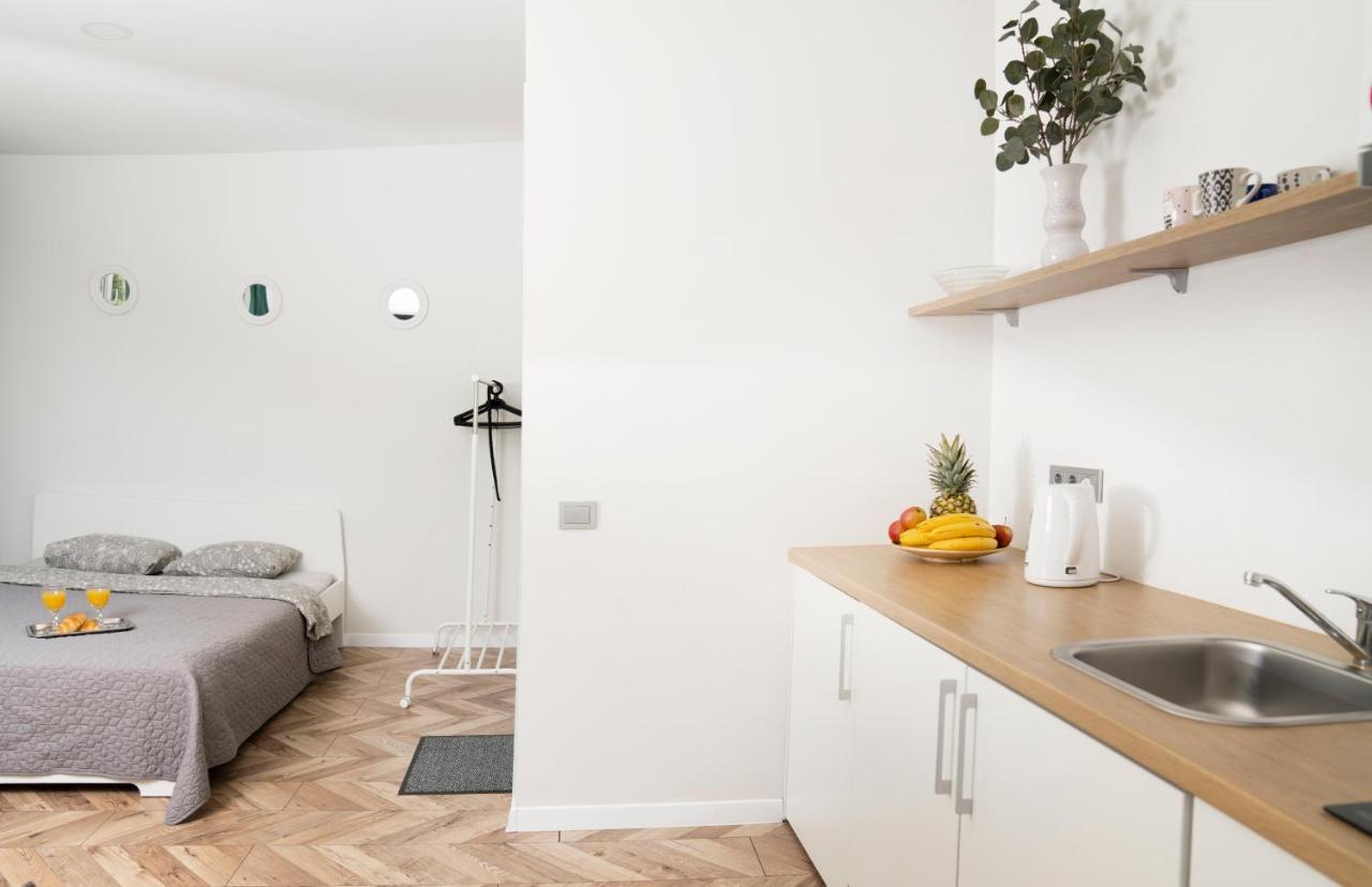 House 22A Studio Apartments Каунас Экстерьер фото
